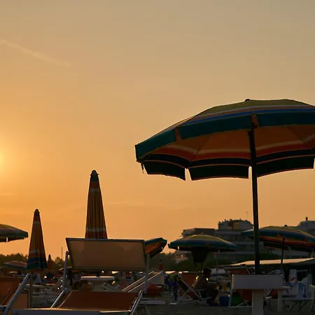 Gorgeous Villa Close To The Sea - Beahost Bibione