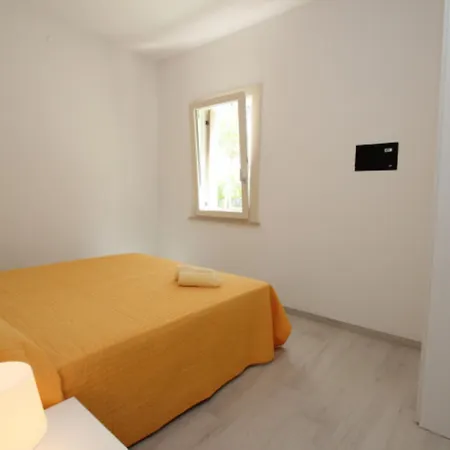 Gorgeous Close To The Sea *