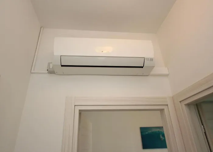 Gorgeous Close To The Sea *